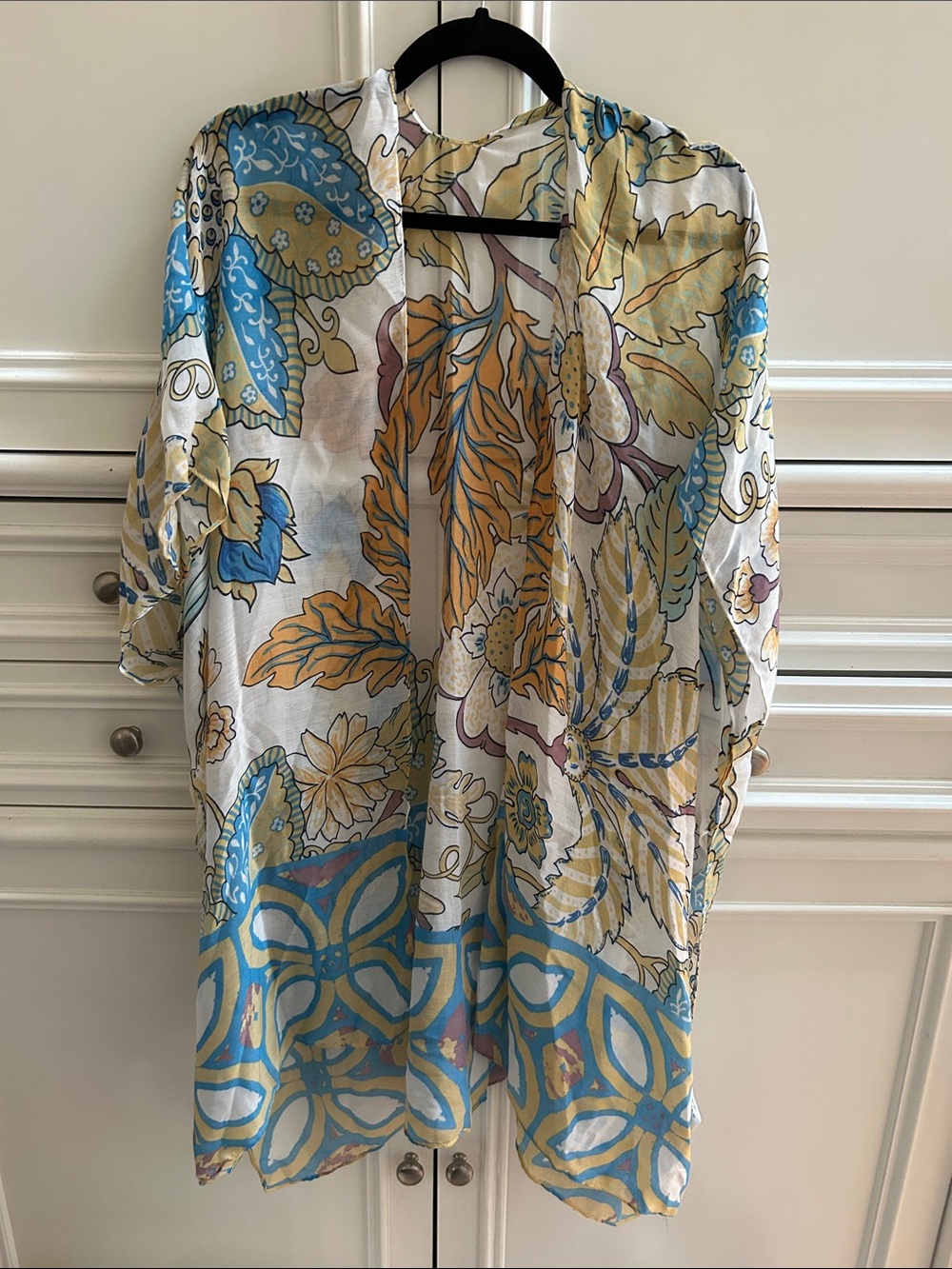 Lightweight Floral Kimono Top in Blue, Yellow & Cream NWOT
